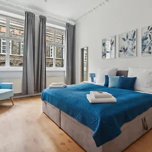 4-zi-altbau-maisonette-direkt-in-der-altstadt.hamburg-hotels-de.com/